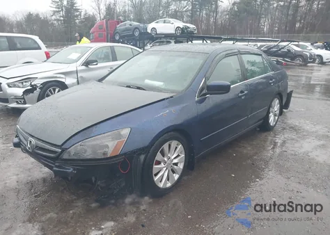 2003 Honda Accord 2.4 Lx from USA, damaged, VIN 1HGCM56363A049610